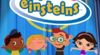 Герои общаются с ребенком