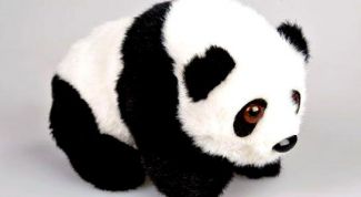 Танцует под китайскую музыку