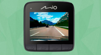 Видеорегистратор с интересными функциями