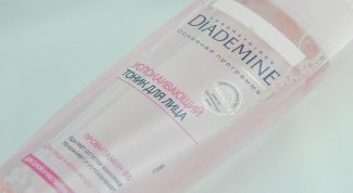 Жутко липкий, но увлажняет хорошо