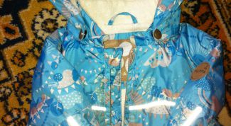 Прекрасная детская куртка для дождливого и ветренного лета