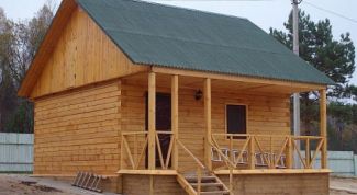 В конце лета построили баню