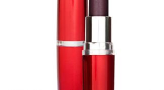 Максимальное увлажнение и насыщенный цвет с помадой Hydra Extreme