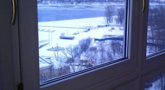 Проводили ремонт окон у нас в квартире