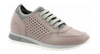 Это обувь, которая несколько сезонов будет доставлять вам только удовольствие!