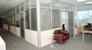 Они сделали хорошие перегородки для нашего офиса