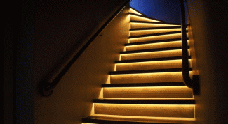 Купили у них освещение для своей лестницы