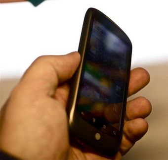 Как установить аську на телефон из компьютера