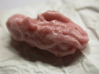 Как отклеить жвачку