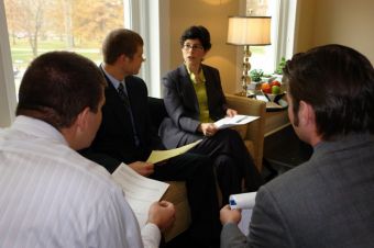 Как встречать делегацию