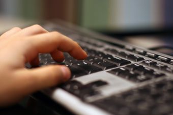 Как удивить девушку в интернете