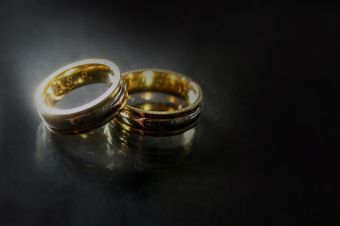 Как выбрать золотое кольцо