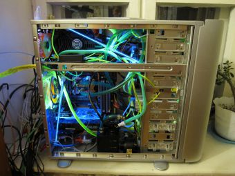 Как снять крышку системного блока