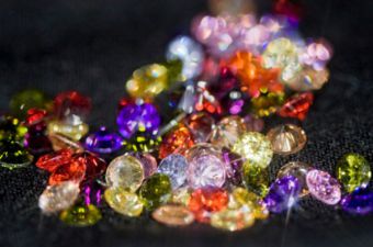Как продать драгоценный камень