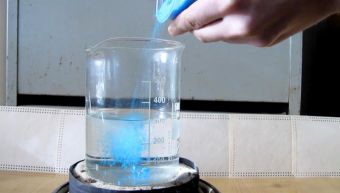 http://chemistry-chemists.com/Video/copper-sulfate-crystals.html