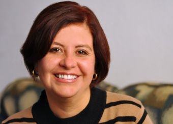 Как в фотошопе выровнять зубы