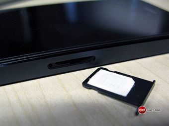 как достать sim-карту iphone