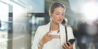 Как слушать музыку Вконтакте через телефон