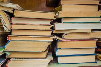 В смартфоне умещается много книг