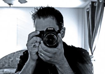 Главное для фотографа - умение поймать удачный кадр и грамотно выстроить композицию