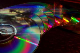 Почему DVD RW привод не читает DVD диски