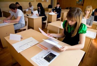 В каких случаях вместо аттестата выдается справка об обучении в школе 