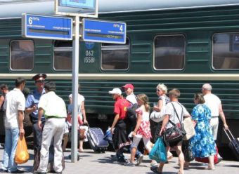 Пассажир верхней полки имеет право