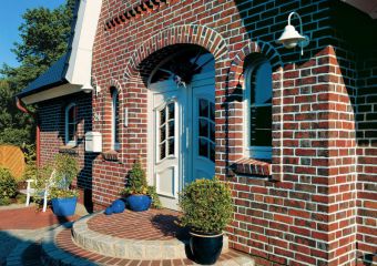 Как выбрать клинкерный кирпич для фасада