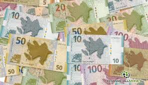 Какую валюту брать в Азербайджан