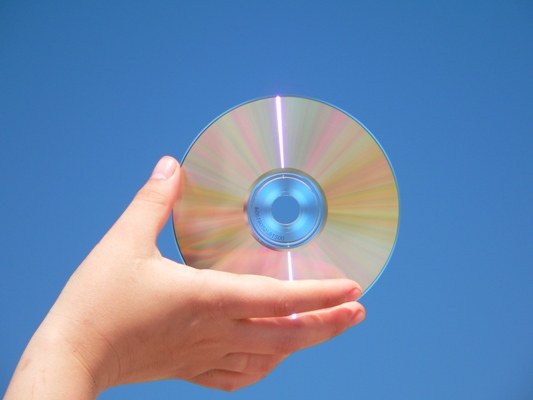 Как запустить cd диск на mac