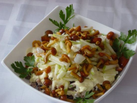 Салат с маринованными опятами и ветчиной и свежим огурцом рецепт с фото пошагово