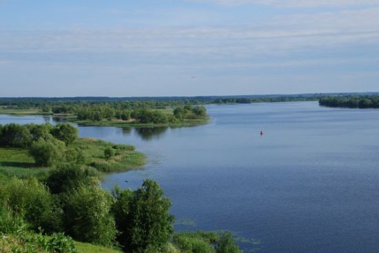 Ахтуба впадает в волгу