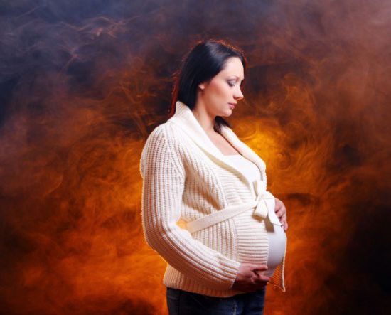 Фото на животе беременной с бомбой