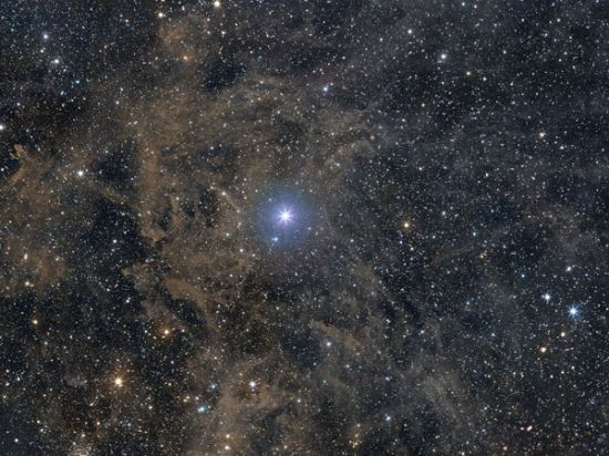 Фото полярной звезды с большой выдержкой