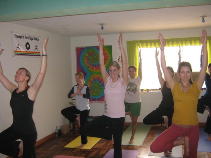 Как открыть студию йоги