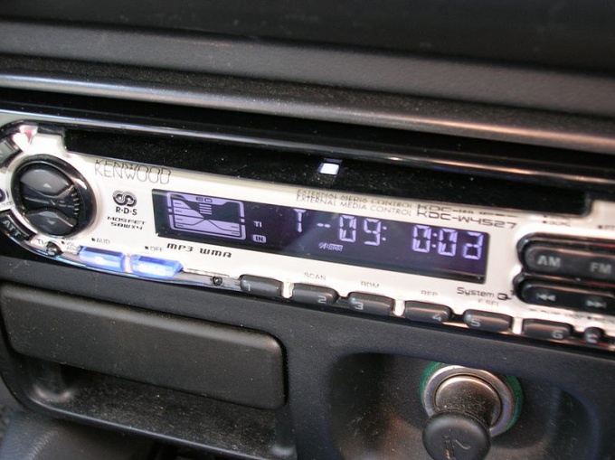 How to connect the radio at home