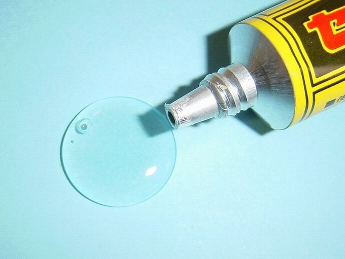 How to clean superglue