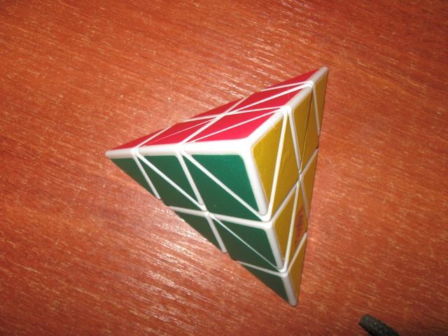 Как собрать кубик Рубика в виде пирамиды