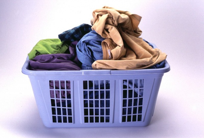 Как вывести замазку с одежды