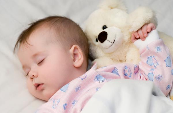 Как приучить ребенка спать днем