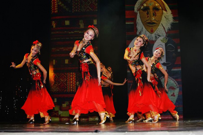 Как танцевать татарские танцы