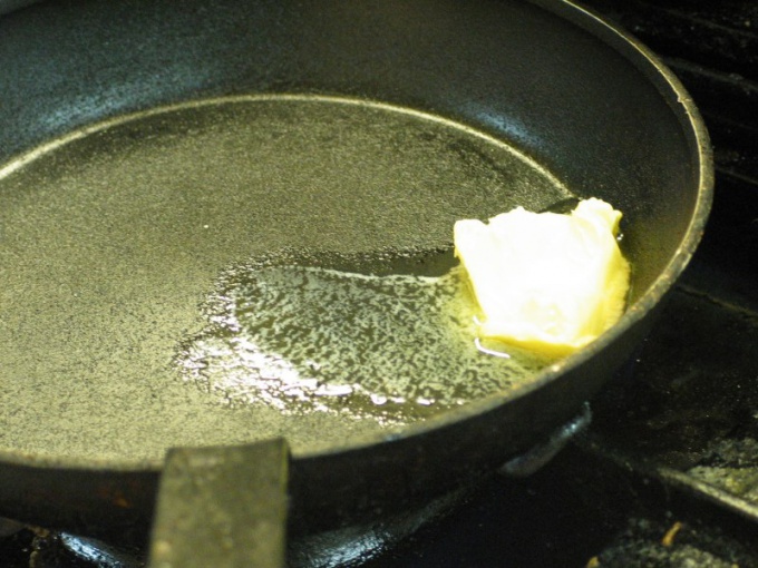 Как отчистить сковороду от нагара