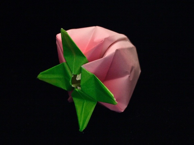 Как складывать цветок оригами