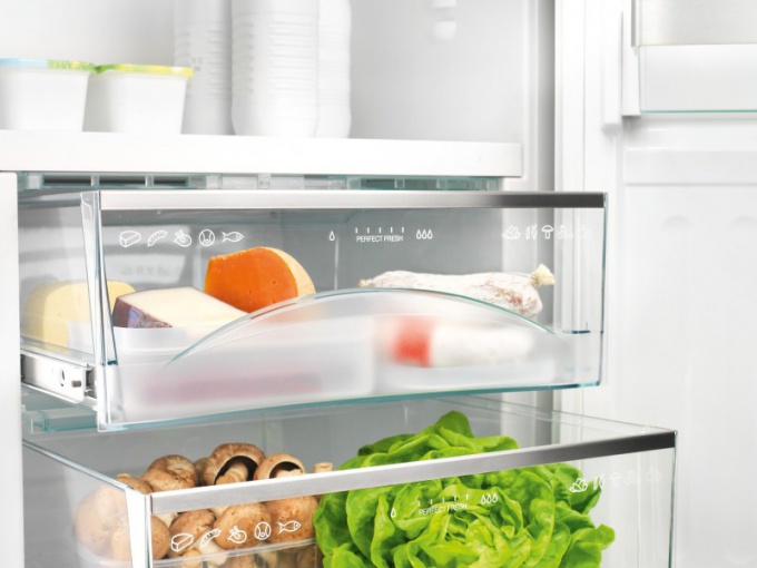 Как избавиться от запаха мяса в холодильнике