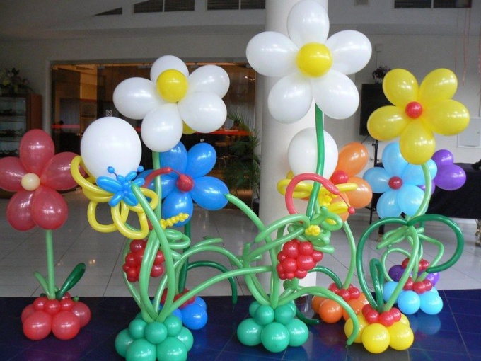 Как делать цветы из шаров