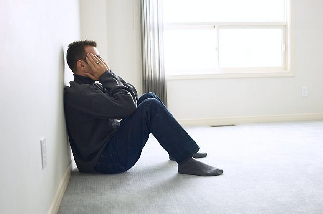 Как вывести мужчину из депрессии