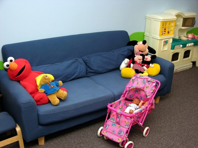 Как выбрать детский диван