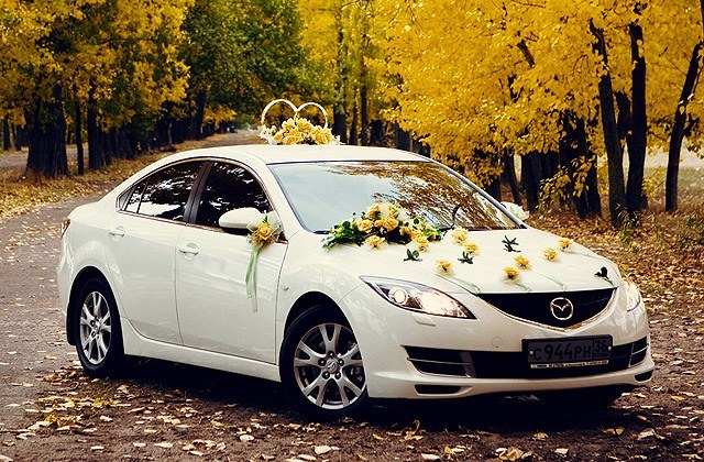 Где заказать автомобили на свадьбу