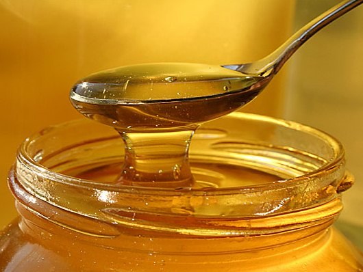 Почему засахаривается мед