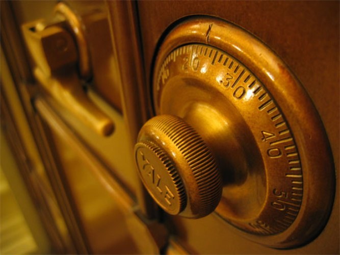 How to seal a safe Deposit box